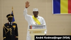 Idriss Deby Itno, lors de son investiture, le 8 août 2016. (VOA/André Kodmadjingar)