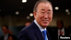 Mantan Sekretaris Jenderal PBB Ban Ki-Moon melakukan kunjungan mendadak ke Myanmar yang diperintah militer. (Foto: Reuters)