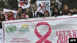 Journée mondiale contre le Sida à Lahore au Pakistan le 1er décembre 2016.