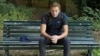 Pemimpin oposisi Rusia Alexei Navalny di Berlin, Jerman di mana dia menjalani perawatan medis. 