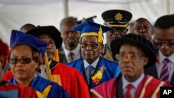 Robert Mugabe na Zimbabwe Open University