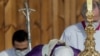 El Papa ora en medio de ruinas de iglesias iraquíes destruidas por el Estado Islámico