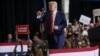 Presiden Donald Trump menutup kampanye dihadapan pendukungnya di Henderson, Nevada, Minggu, 13 September 2020. (Foto: Reuters)
