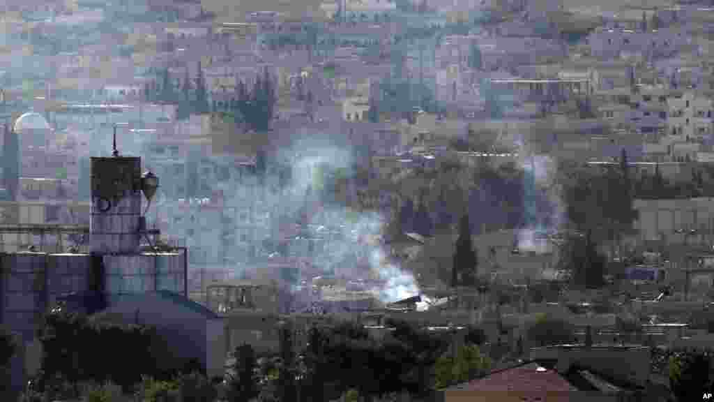 Hayaki a Kobani, Siriya, 21 ga Oktoba, 2014.