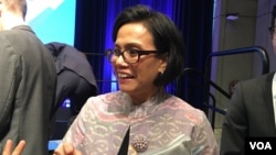 Menteri Keuangan Sri Mulyani Indrawati dalam pertemuan Bank Dunia dan Dana Moneter Internasional (IMF) di Washington, DC tahun lalu (VOA/Eva Mazrieva).