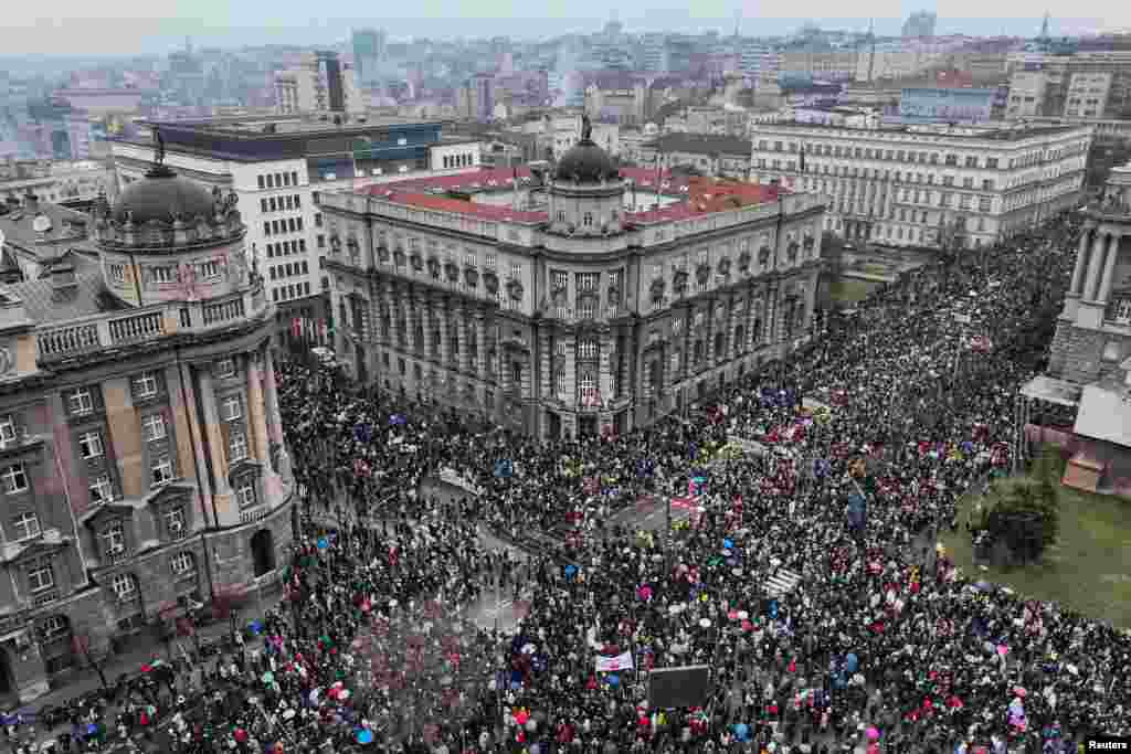 Protest u Beogradu (REUTERS/Marko Djurica)