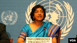 La Alta Comisionada de las Naciones Unidas para los DD.HH., Navi Pillay, ha condenado los crimines del EIIL.