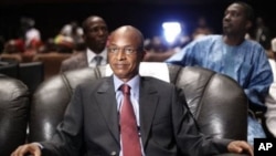 Guinea's leading presidential candidate Cellou Dalein Diallo at the People's Hall in Conakry, Guinea, 21 Sep 2010