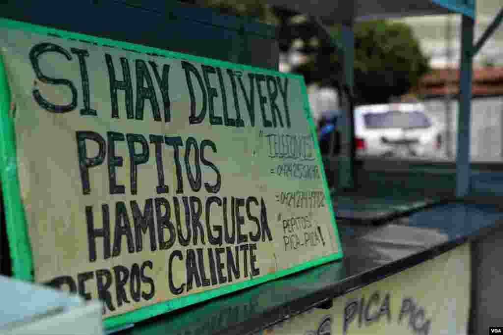 Los vendedores optan por la modalidad de entrega a domicilio y atraen a los clientes con anuncios, a pesar de la prohibición de las autoridades.