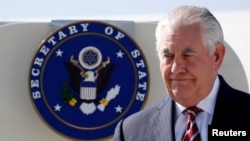Le secrétaire d'Etat Rex Tillerson arrive à Djibouti, le 9 mars 2018. 