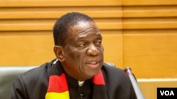Emmerson Mnangagwa, Zimbabwe's president, who is chairing the 16-nation bloc SADC, closes a meeting on finding a solution in the eastern Congo on Jan. 31, 2025, in Mount Hampden, Zimbabwe (Columbus Mavhunga/VOA)
