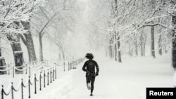 En Fotos | Tormenta de invierno trae fuertes nevadas a Washington DC