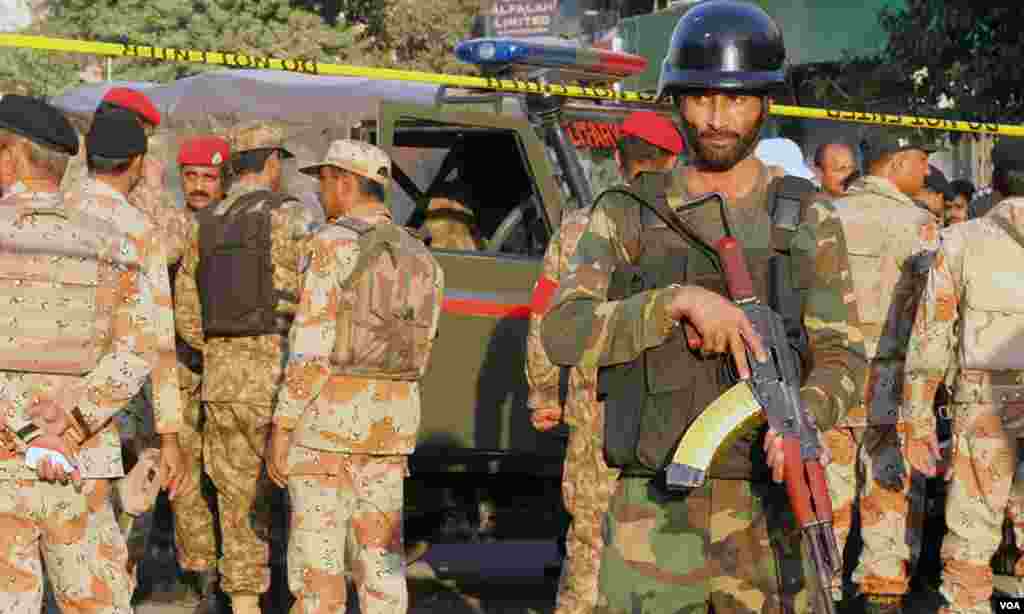  سیکورٹی اہلکار جائے وقوعہ پر موجود ہیں