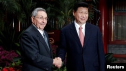Raúl Castro consigió por lo pronto concretar ocho acuerdos de cooperación financiera y técnica con China.