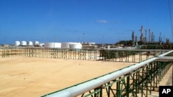 ARCHIVES - Usine de compression de gaz d'Eni à Mellitah, en Libye, en 2014.