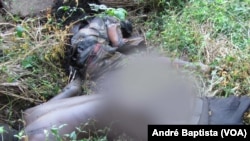 Cadáveres fotografados por jornalistas em Sofala