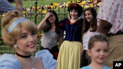 Disneylandia sigue en el ojo de la tormenta, 52 casos de sarampión de un total de 79 en California están relacionados con un contagio en el parque temático.