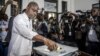Fayulu "largement en tête", selon son directeur de campagne