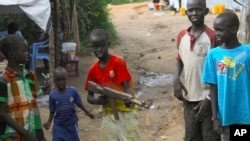 Un groupe d'enfants sous la protection de l'ONU à Juba, au Soudan du Sud, pays où sévit le phénomène d'enfants soldats, le 25 juillet 2016)