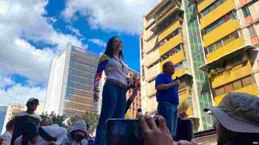 La líder opositora habló frente a miles de simpatizantes en la capital del país. 