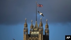 La UE representó el 54% de las importaciones británicas y el 43% de sus exportaciones en 2016, según la Oficina Nacional de Estadística.