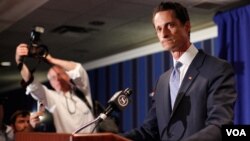 El presidente Barack Obama dijo en una entrevista con la cadena NBC, que si él fuera Weiner, habría renunciado.