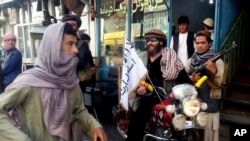 د کندوز ښار تیر کال دوه ځلې طالبانو ونیو خو امنیتي ځواکونو ډېر ژر بیرته ونیولو. 