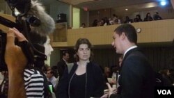 Marcela Echeverría y John García Gómez son dos de los jóvenes empresarios invitados a compartir en el BID sobre sus experiencias como emprendedores financieros.