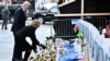Biden asegura a dolientes de Nueva Orleans que no están solos mientras rinde homenaje a víctimas de ataque
