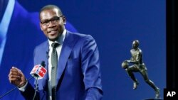 Kevin Durant, Meilleur joueur de la saison 2013-14, Oklahoma City, le 6 mai 2014. 