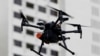 Un dron sobrevuela el centro de la ciudad de Reno, Nevada, en EE.UU., durante una demostración de la NASA a cerca del sistema de aeronaves no tripuladas, el 21 de mayo de 2019.