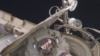 El Endeavour inicia el regreso