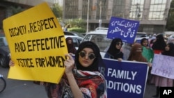 Rassemblement en faveur des femmes avant la Journée internationale des droits de la femme, à Karachi, au Pakistan, le 6 mars 2020.