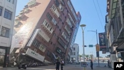 Djelimično srušena zgrada u tajvanskom grad Hualienu. (Foto: AP/TVBS)
