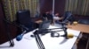 Estúdio de uma rádio comunitária na Guiné-Bissau