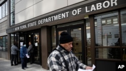 El departamento de Trabajo asegura que ha entregado ayuda económica a más de 26 millones de personas en las últimas semanas.