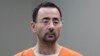 ARCHIVO: El médico Larry Nassar durante una aparición en corte en Michigan, EEUU, el 22 de noviembre de 2017.