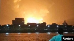 Indian Submarine Fire Kills 18