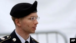 Bradley Manning en su declaración de 35 páginas explicó que filtró el material para sacar a la luz pública la "sed de sangre" de los militares estadounidenses y su desprecio por la vida humana en Irak y Afganistán.