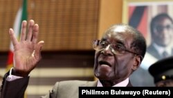 Depois do adeus, Mugabe que vivier em zona rural