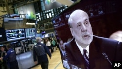 Los mercados financieros suben a la espera de la conferencia de prensa de Bernanke.