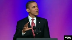 Presiden Obama dalam pidato mingguannya menyerukan AS mengembangkan sumber energi alternatif seperti angin dan tenaga surya.