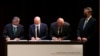 El opositor venezolano Gerardo Blyde, el diplomático noruego Dan Nylander, el presidente de la Asamblea Nacional venezolano, Jorge Rodríguez, y el canciller de México, Marcelo Ebrard, en la Ciudad de México, el 13 de agosto de 2021.