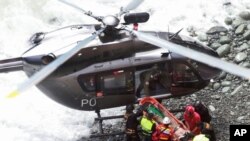Seuls six occupants du car ont été retrouvés vivants et hospitalisés