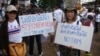 People protest the Mae Wong Dam, Bangkok, Sept. 22, 2013. (Ron Corben for VOA) 