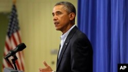 El presidente Barack Obama habló desde Martha's Vineyard donde vacaciona.