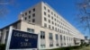 Лидерите на Северна Македонија мора да го ограничат политичкото мешање во судството, вели Стејт департментот