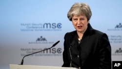 Perdana Menteri Inggris Theresa May di Munich, Jerman, 17 Februari 2018. (Foto: dok).