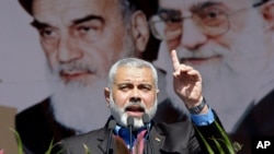 اسماعیل هنیه، رئیس دفتر پیشین حماس، که روز چهارشنبه ١۰ مرداد ۱۴۰۳ بر اثر یک حمله منتسب به اسرائیل در محل اقامت خود در تهران کشته شد.