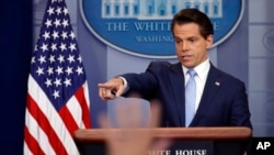 Le nouveau directeur de la Communication Anthony Scaramucci parle aux journalistes à la Maison-Blanche, le 21 juillet 2017. 